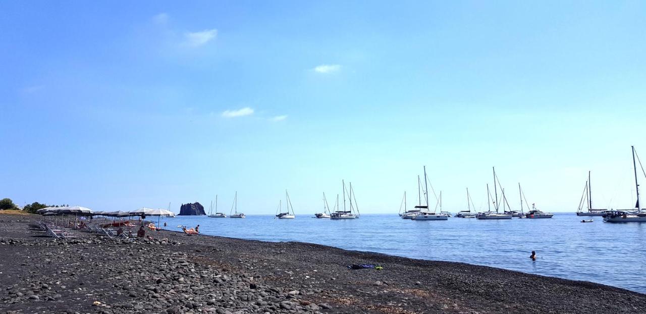 Villa Ginestra Sulla Spiaggia Di Stromboli Exterior photo