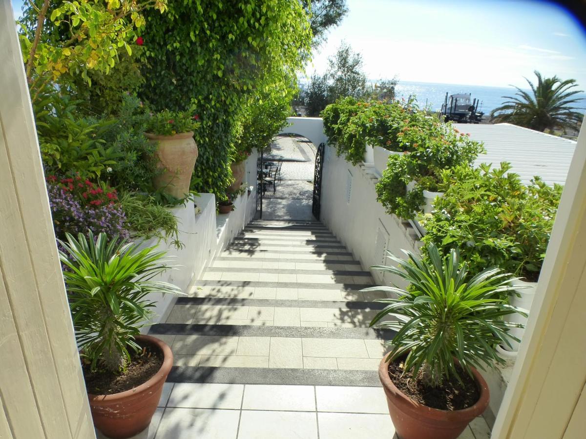 Villa Ginestra Sulla Spiaggia Di Stromboli Exterior photo