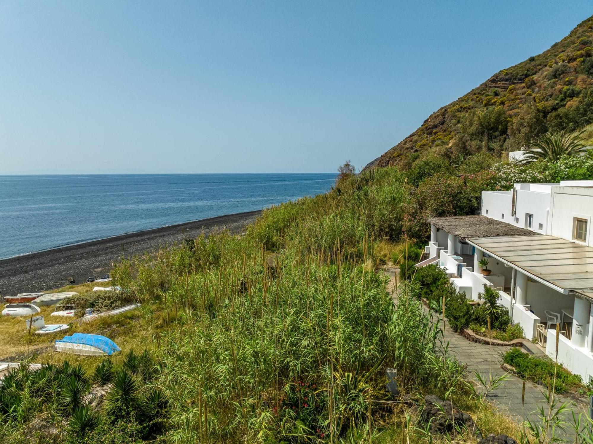 Villa Ginestra Sulla Spiaggia Di Stromboli Exterior photo