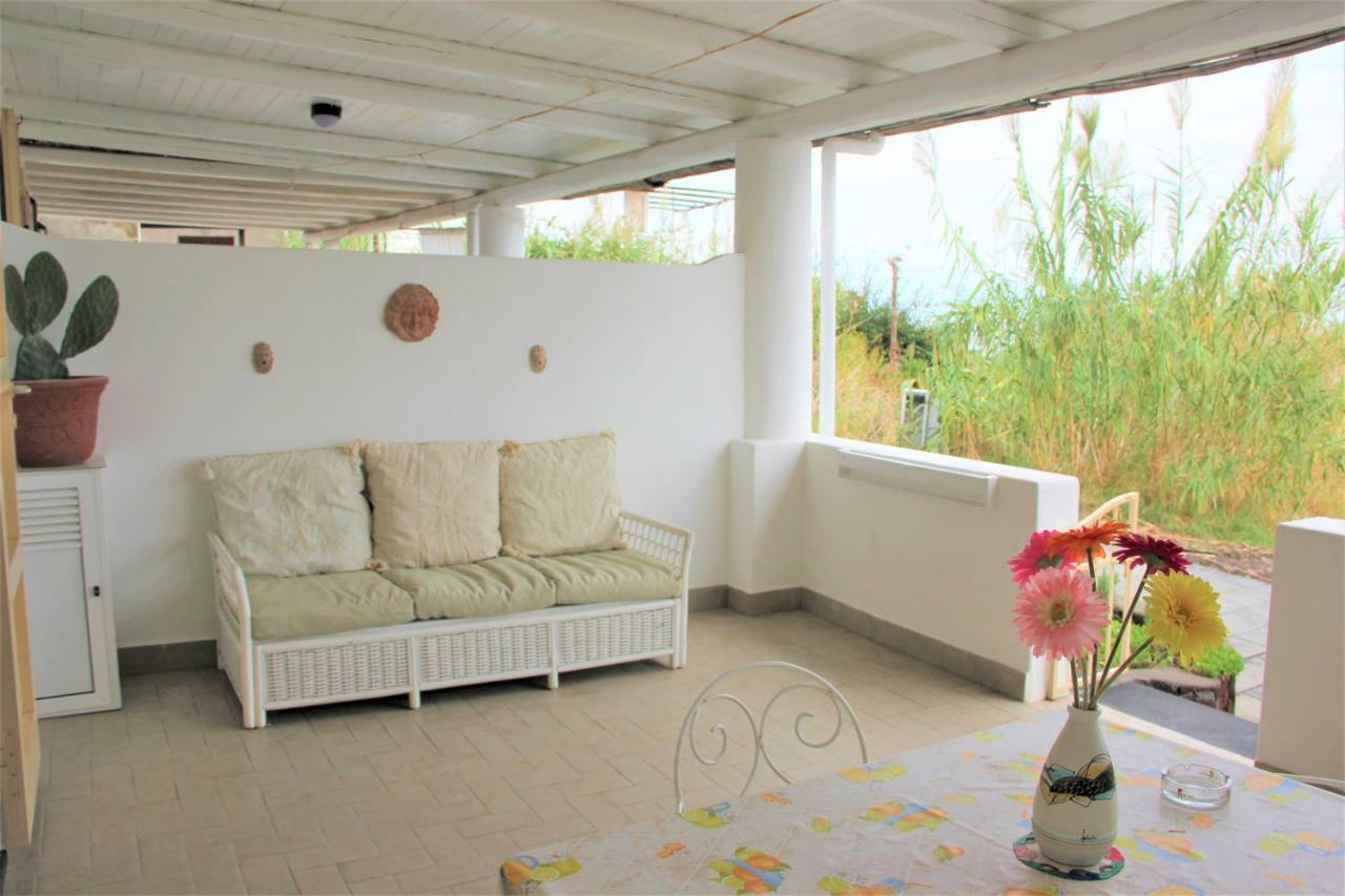 Villa Ginestra Sulla Spiaggia Di Stromboli Exterior photo